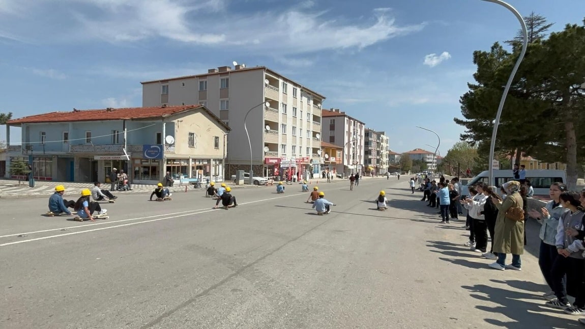 OKULUMUZUN TORNET ŞENLİĞİ DÜZENLENDİ